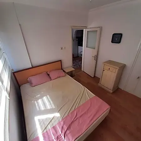 Seckin 1+1 Кушадасы